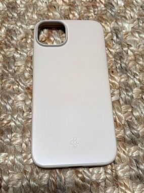 Spigen iPhone 13/14/15 case